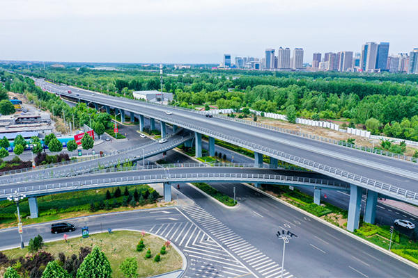 臨汾市濱河西路-景觀大道立交橋項目路面姐橋面鋪裝工程